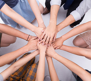 實(shi)力定(ding)制生(sheng)産 · 高(gao)新技(ji)術設(she)備